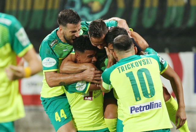 AEK ΕΘΝΙΚΟΣ ΑΧΝΑΣ