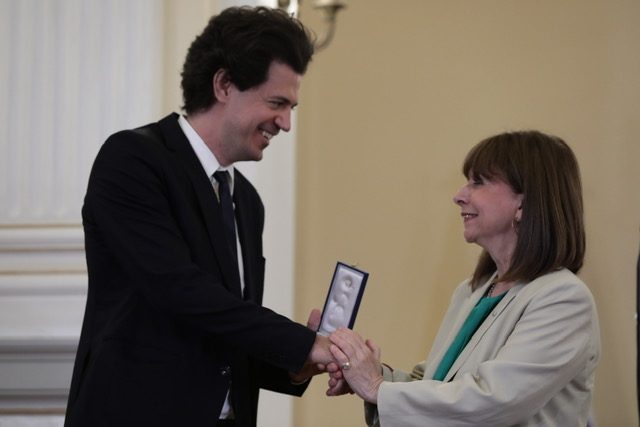 32347-CD2A9033-1920x1440