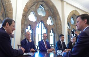 Στιούαρτ για εκθέσεις περί Κύπρου: Απογοητευτική η πολιτική διαδικασία