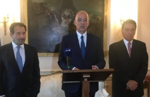 FM Dendias confers Gold Cross of the Order of the Phoenix medal on Prof. Nicolaides