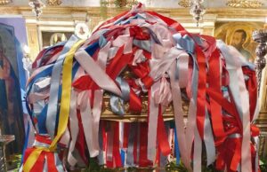 Δεκαπενταύγουστος στην Κέρκυρα: Οι επιτάφιοι της Παναγιάς