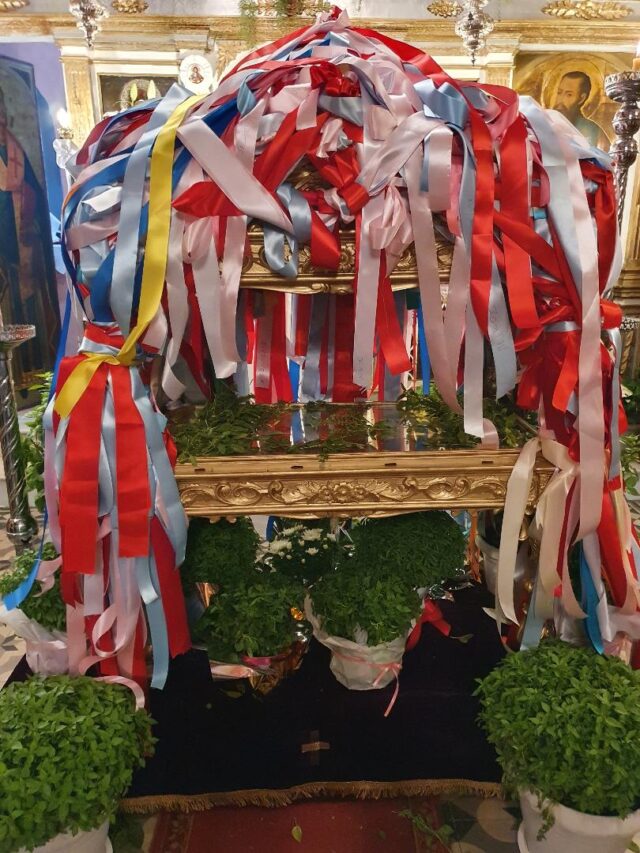 7372FCBF-3835-47E3-B668-768A75842BB6