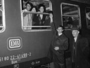 Από τον σταθμό του Μονάχου στο εργοστάσιο της BMW, μια διαδρομή γεμάτη (ελληνική) μεταναστευτική ιστορία