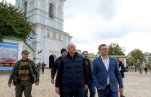 Ν. Δένδιας από το Κίεβο: Η Ελλάδα στέκεται στο πλευρό της Ουκρανίας – Ξέρουμε τι θα πει να έχεις γείτονα μια αναθεωρητική δύναμη