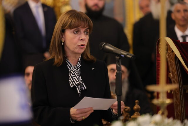 85C8F642-F5B6-44B1-AD35-B6F18FE4B2BA