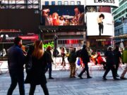 Από το Κουκάκι και το Θησείο μέχρι τον Εθνικό Κήπο και τη Βαρβάκειο, η Αθήνα «ταξίδεψε» στην Times Square του Μανχάτταν και στο Μετρό του Λονδίνου