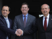 Πρώτη συνάντηση Χριστοδουλίδη – Τατάρ