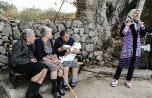 Η Λέσβος αποχαιρετά τη γιαγιά Αιμιλία