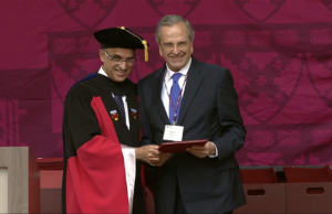 Το Harvard Business School τίμησε τον Αντώνη Σαμαρά