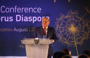 Μήνυμα ενότητας για την επανένωση της Κύπρου, στέλνει ο Φ. Κρίστοφερ