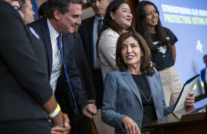 Gianaris Joins Gov. Hochul to Enact Early Vote by Mail Legislation