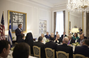 Γεύμα του Πρωθυπουργού με εκπροσώπους της Ομογένειας