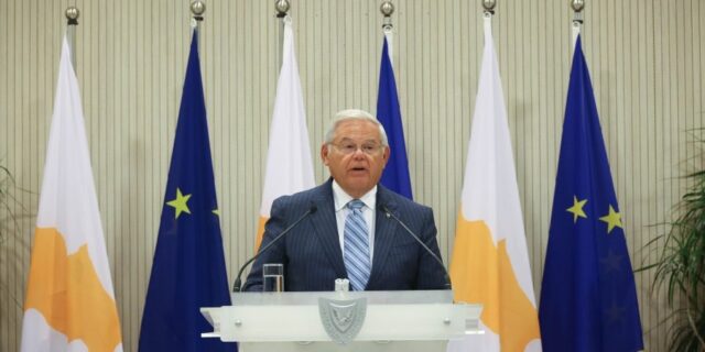 FB25A7B2-4DCB-476B-A2A1-6009B438F42D