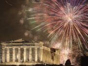 Φαντασμαγορική η υποδοχή του 2024 στην Αθήνα