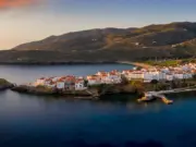 Άνδρος και Αλόννησος στα 15 μέρη της Ευρώπης με τις ομορφότερες παραλίες