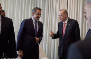 Μητσοτάκης – Ερντογάν: Η γαλάζια γραβάτα, η ντρίπλα και η σημασία του διαλόγου