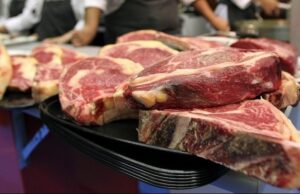 Έρευνα: Οι Έλληνες προτιμούν το κρεοπωλείο της γειτονιάς από το σούπερ-μάρκετ