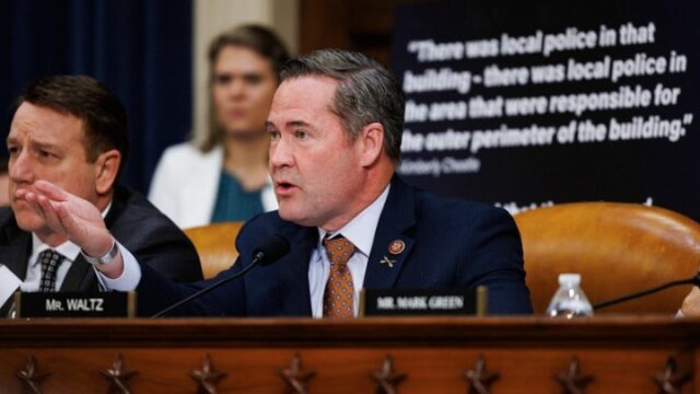 w11-74253MichaelWaltz