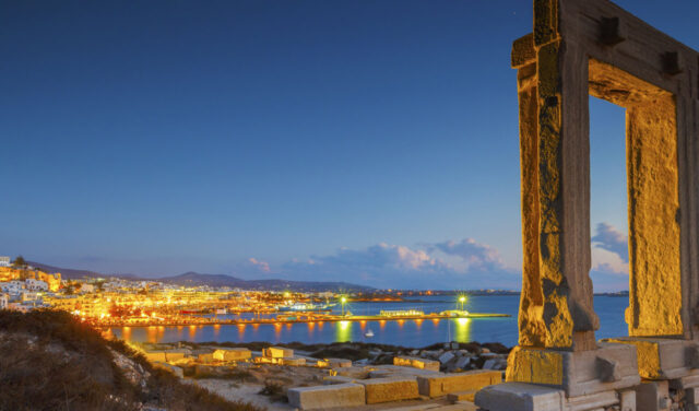 _naxos-portara_1743x752