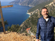 «Μαθήματα ζωής» από τους μοναχούς του Άθω σ’ ένα βιβλίο που διδάσκει μυστικά ψυχικής υγείας και μακροζωίας