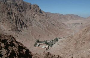Egypt vows to protect St. Catherine Monastery’s status
