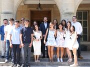 Παιδιά της Ομογένειας από ΗΠΑ-Καναδά δέχθηκε ο ΠτΔ